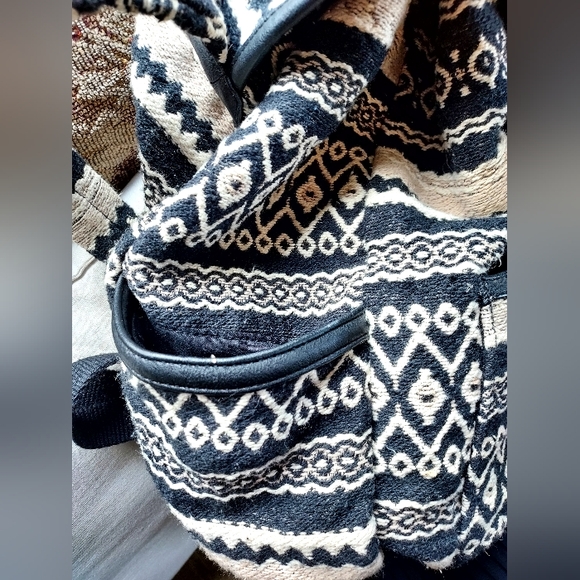 American Eagle Bohemian Print Black and White Backpack - Picture 8 of 10
